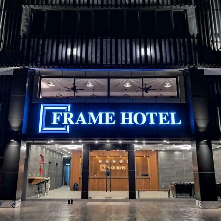 Frame Hotel Джордж Таун Екстериор снимка