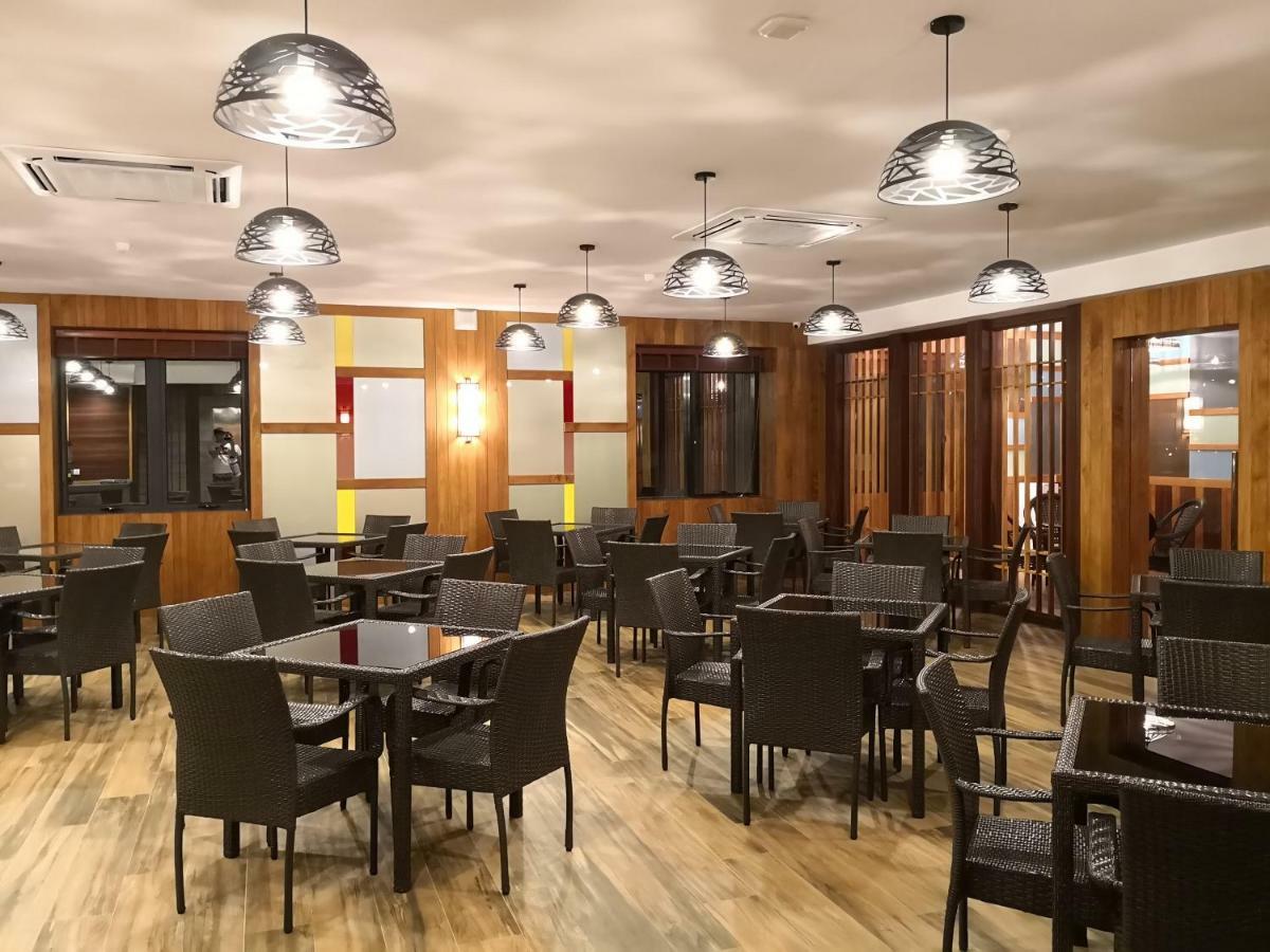 Frame Hotel Джордж Таун Екстериор снимка