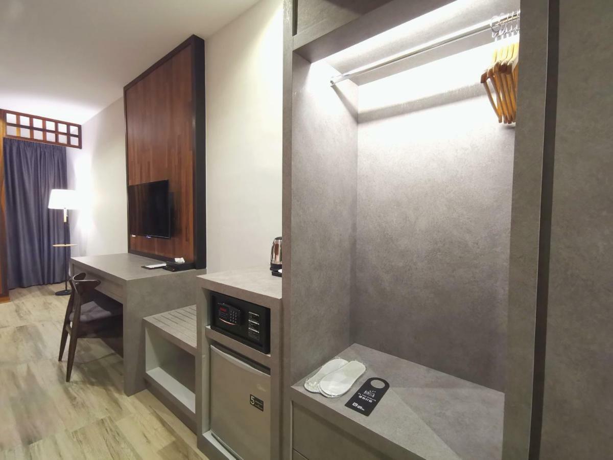 Frame Hotel Джордж Таун Екстериор снимка