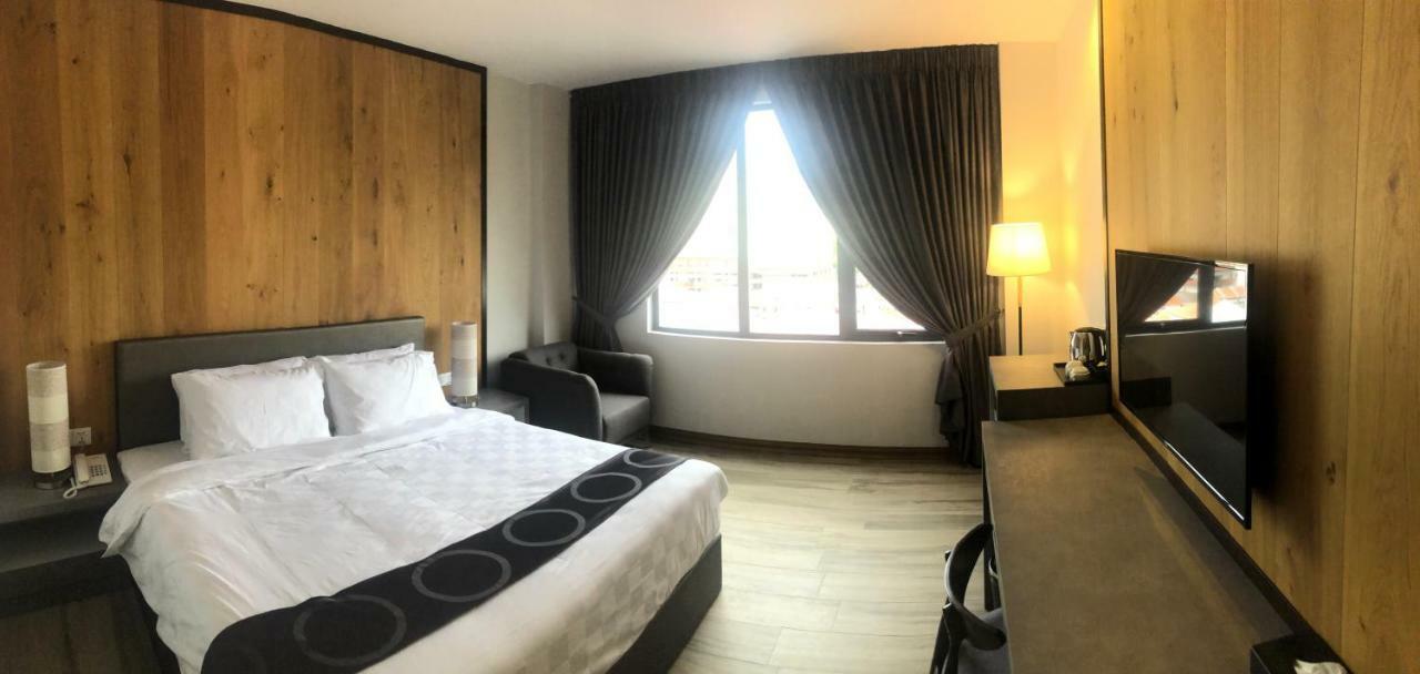 Frame Hotel Джордж Таун Екстериор снимка