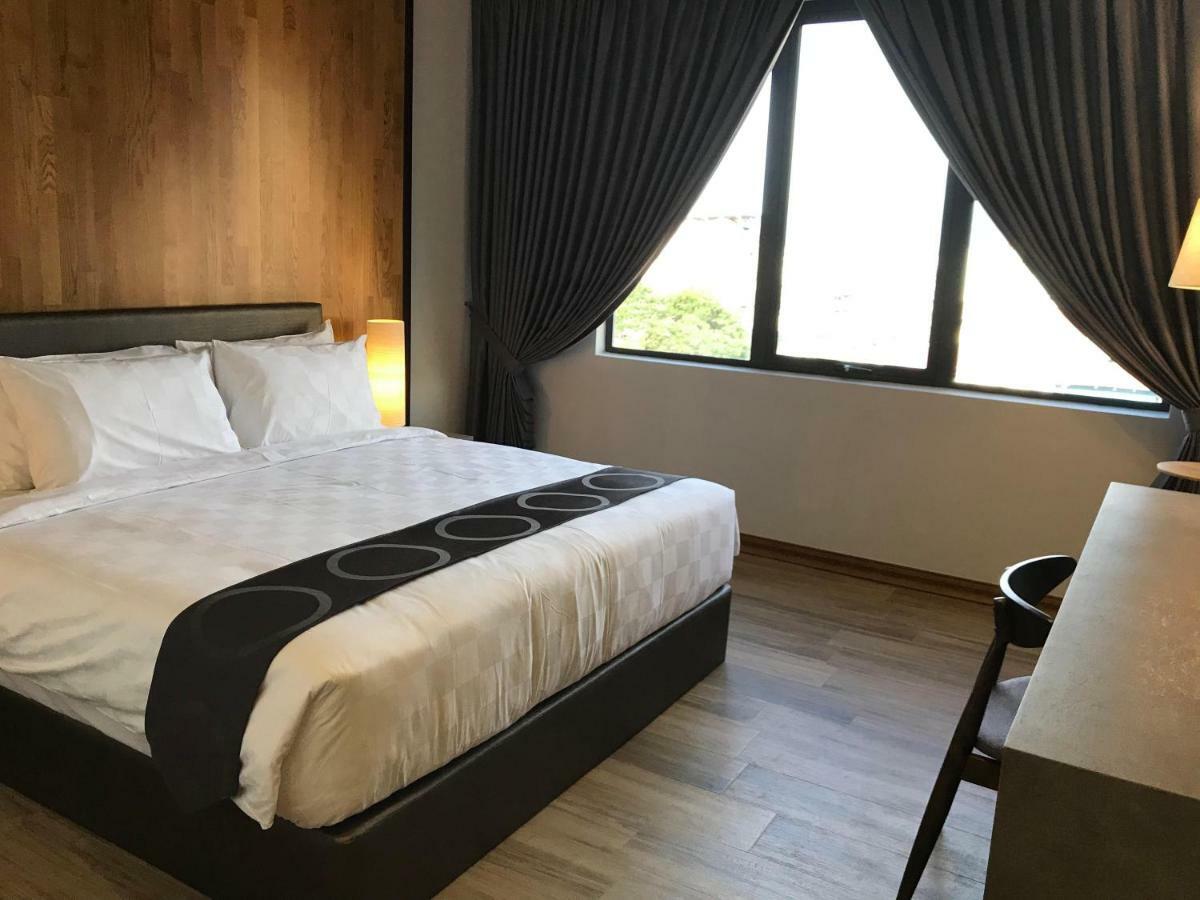 Frame Hotel Джордж Таун Екстериор снимка