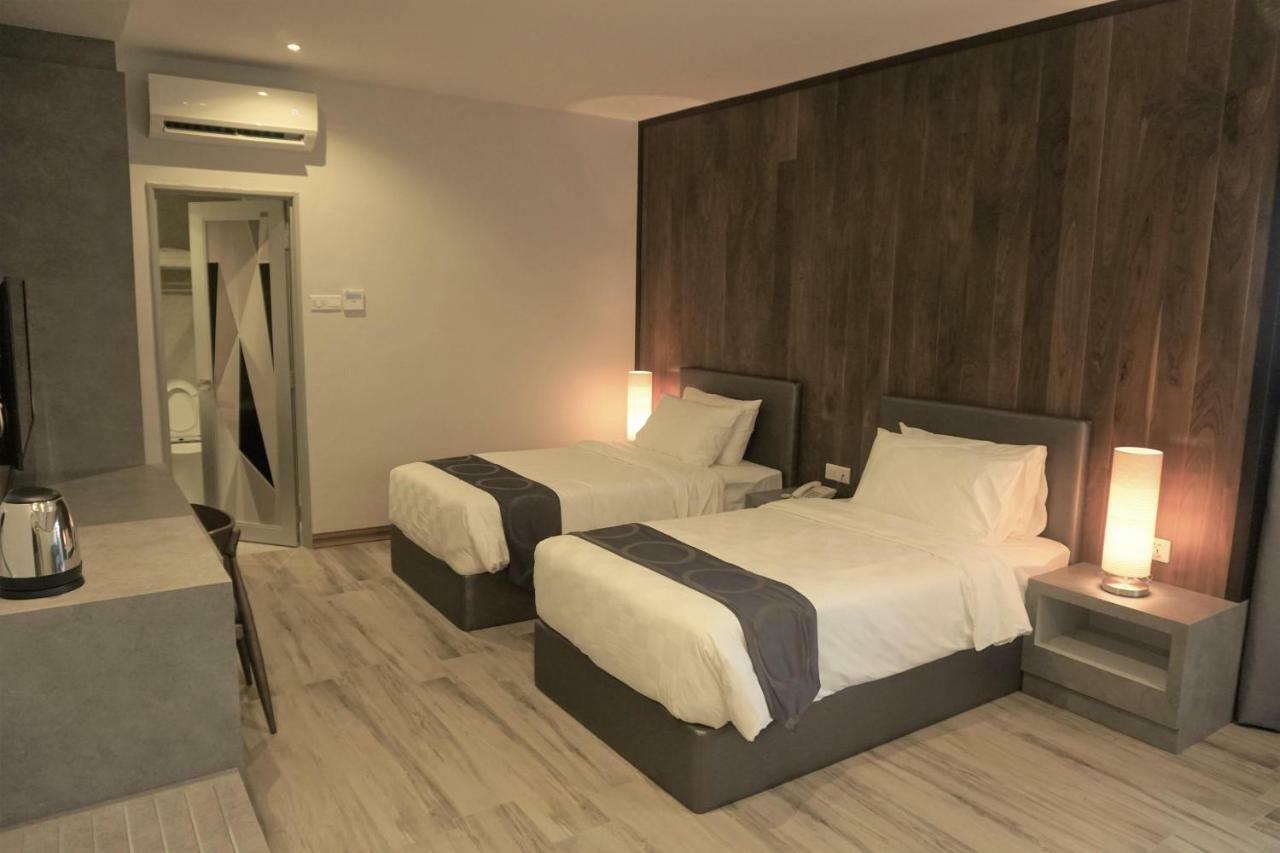 Frame Hotel Джордж Таун Екстериор снимка